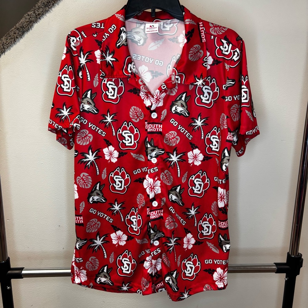 USD Coyotes Hawaiian Button-down Men's Shirt Size Medium